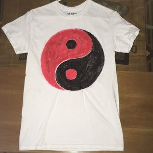 Yin yang tee shirt